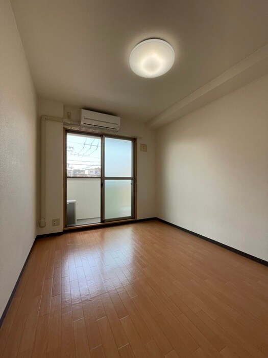 物件内観写真12　(居室)