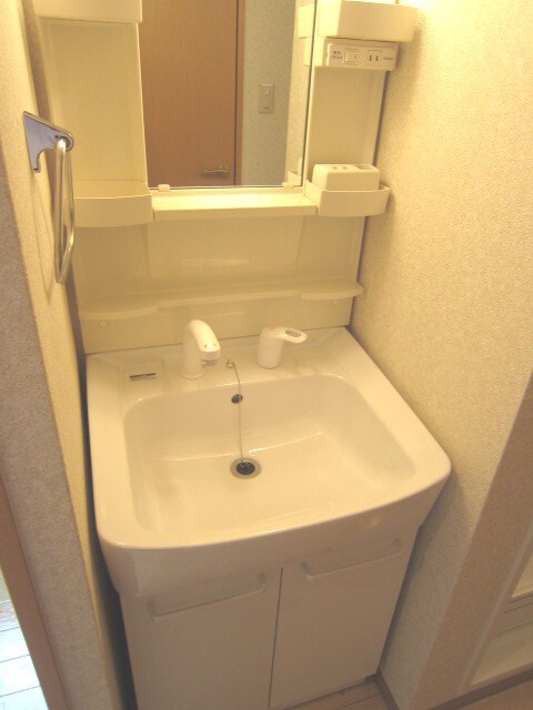 物件内観写真13　(洗面)