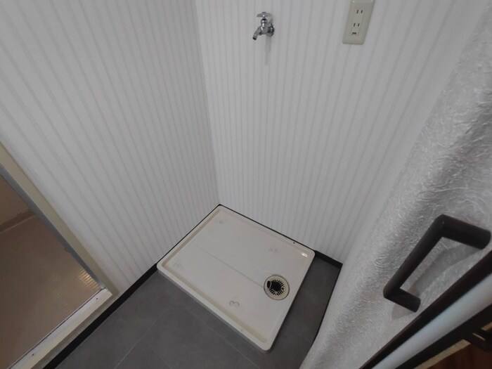 物件内観写真19　(洗濯機置場)