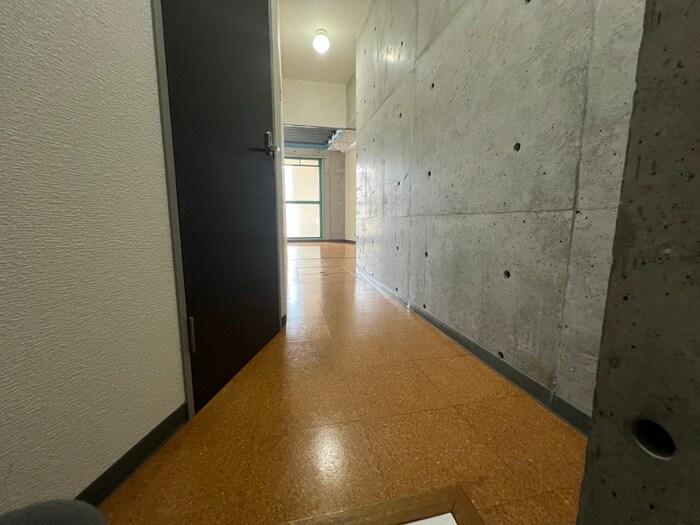 物件内観写真15　(廊下)