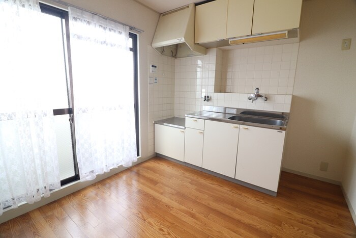 物件内観写真8　(居室)