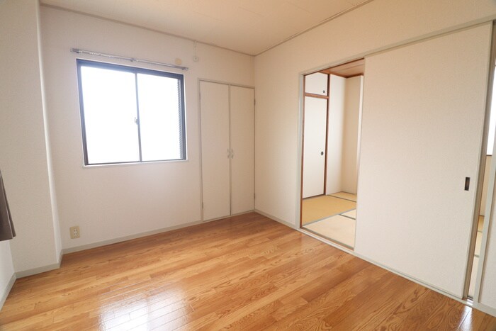 物件内観写真12　(居室)