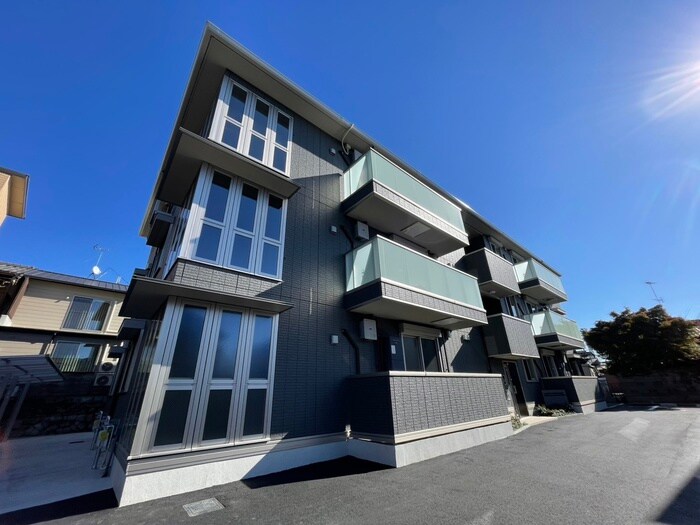 物件外観写真1　(外観写真)