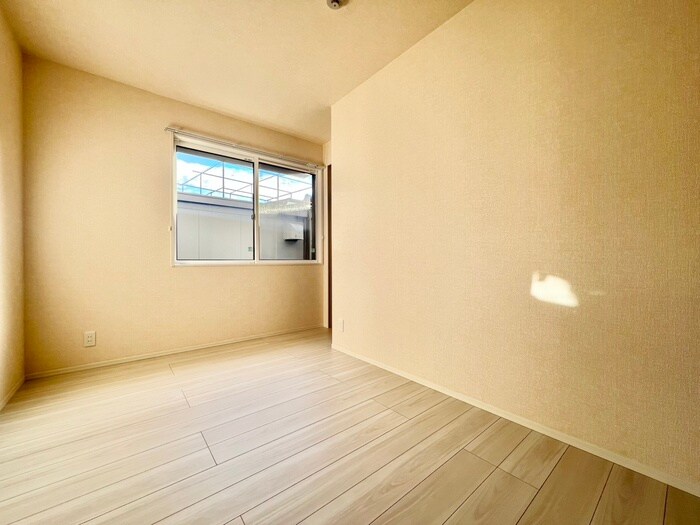 物件内観写真12　(居室)