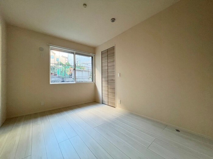 物件内観写真14　(居室)