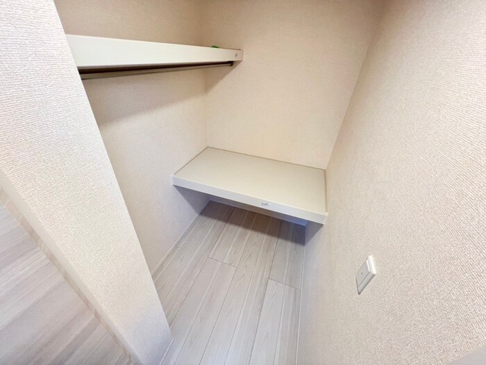 物件内観写真18　(収納)