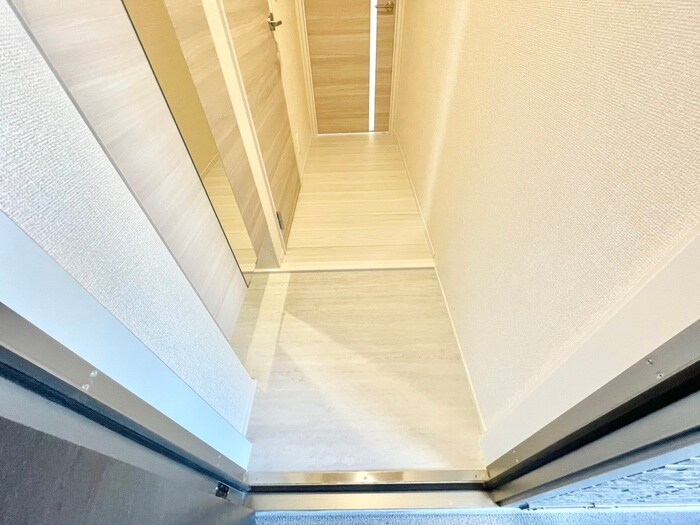 物件内観写真19　(玄関)