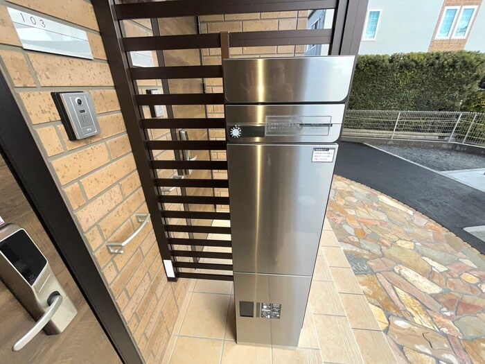 物件外観写真4　(建物設備)