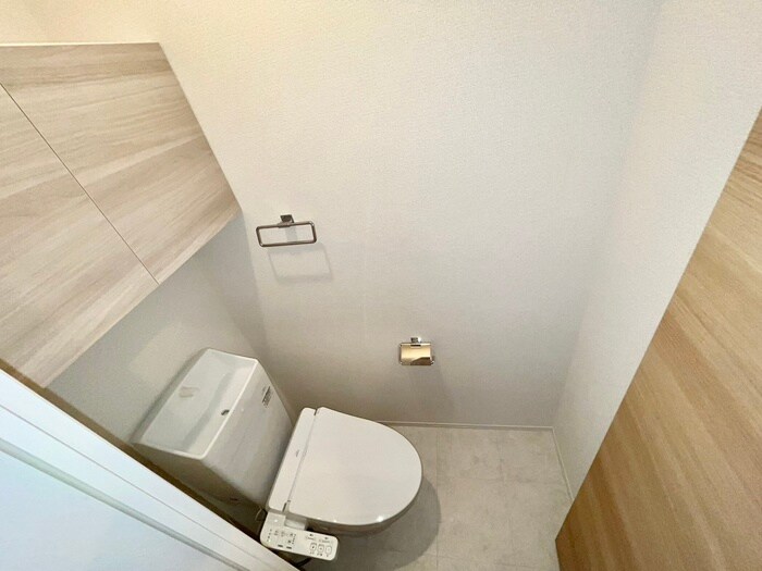 物件内観写真8　(トイレ)