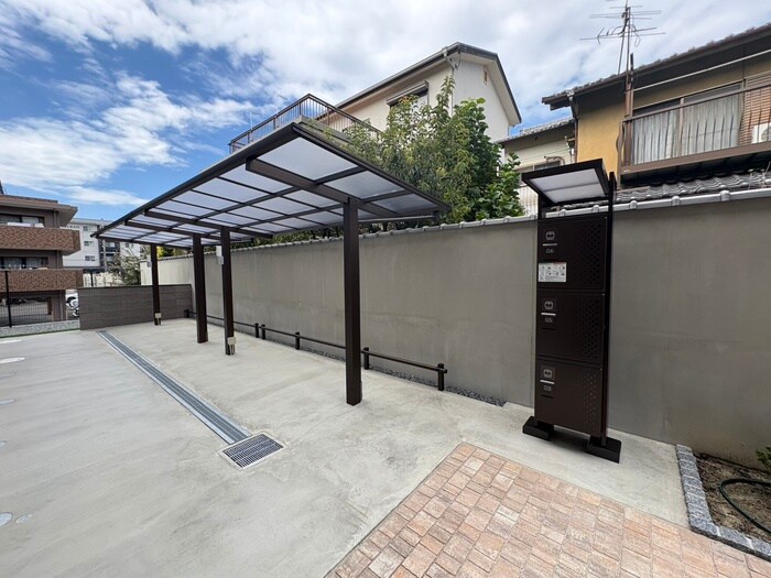 物件外観写真5　(駐輪場)