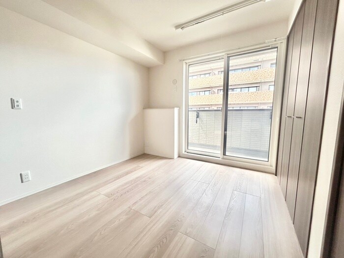 物件内観写真10　(居室)