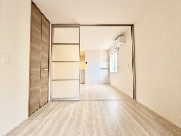 物件内観写真11　(居室)