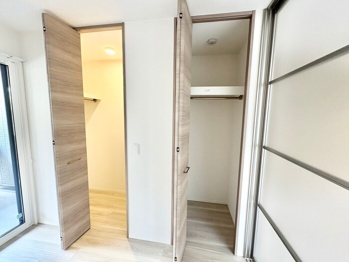 物件内観写真12　(収納)