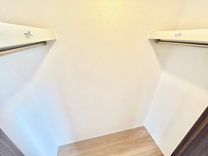 物件内観写真12　(収納)