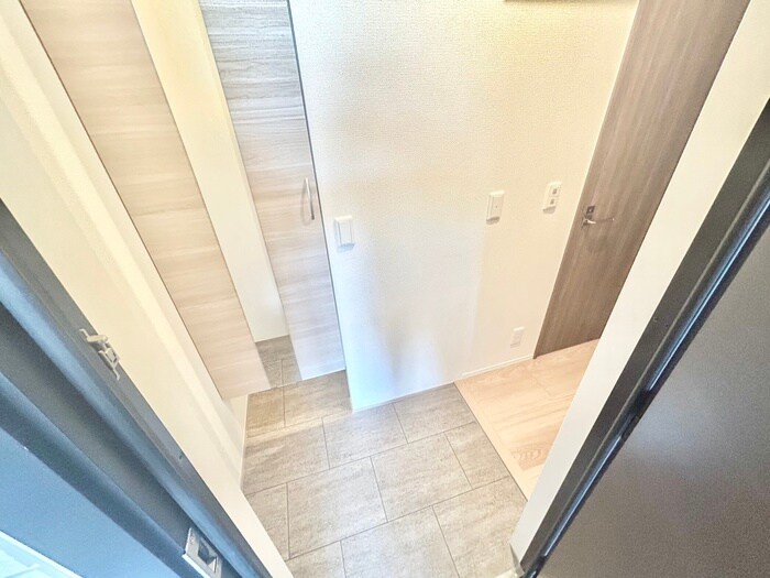 物件内観写真19　(玄関)