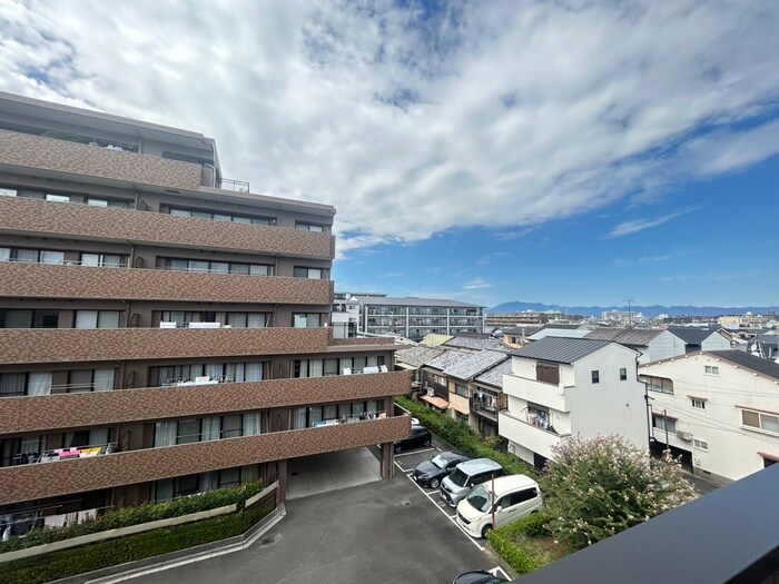 物件内観写真22　(室内からの展望)