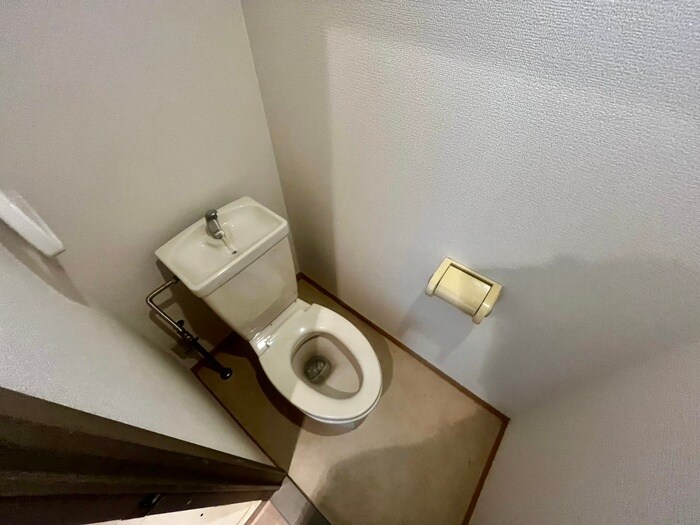 物件内観写真14　(トイレ)