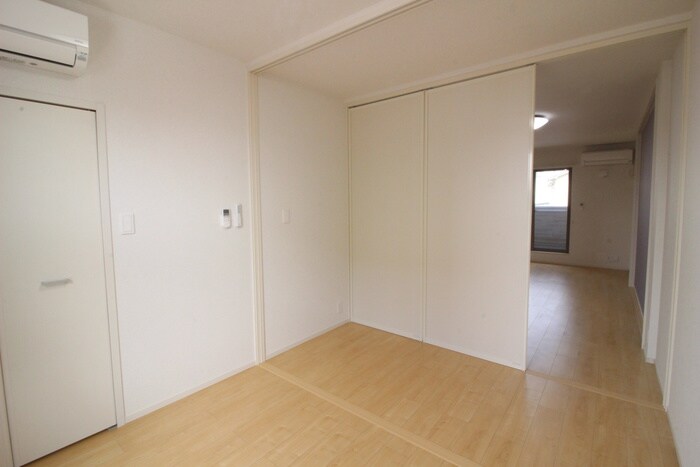 物件内観写真6　(居室)