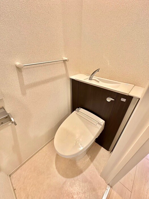 物件内観写真12　(トイレ)