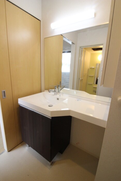 物件内観写真13　(洗面)