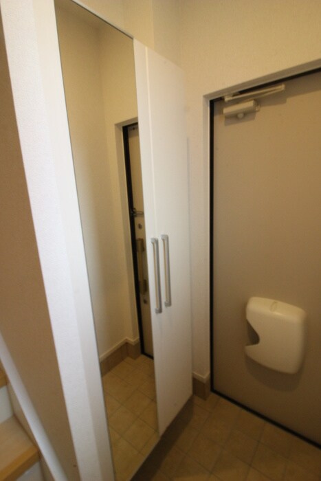 物件内観写真18　(靴箱)