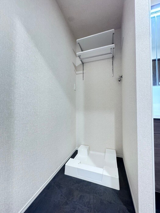 物件内観写真17　(洗濯機置場)