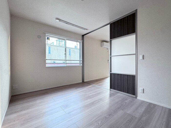 物件内観写真21　(居室)