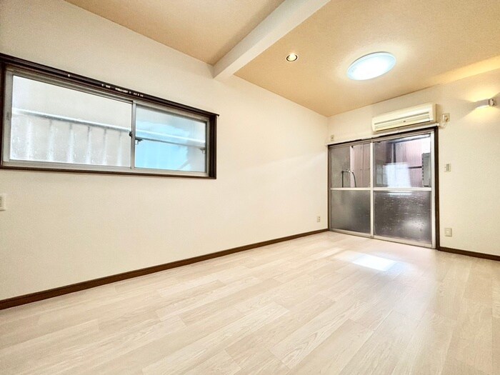 物件内観写真5　(居室)