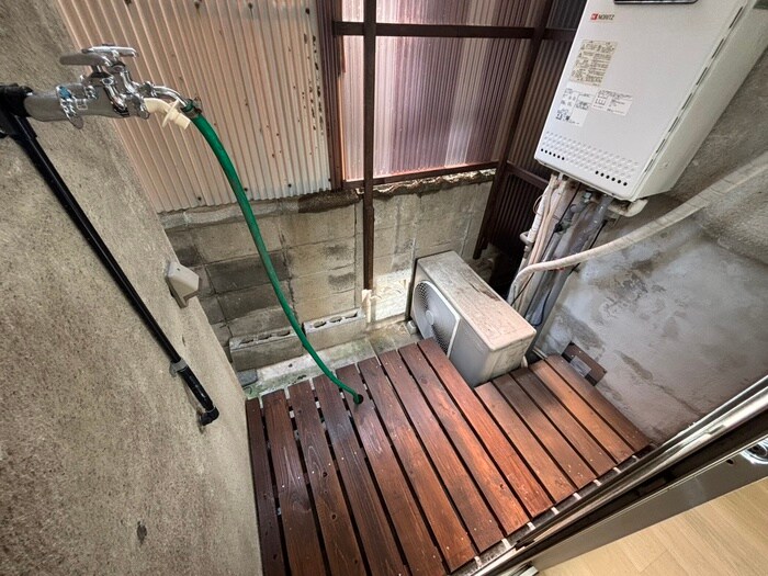 物件内観写真17　(洗濯機置場)