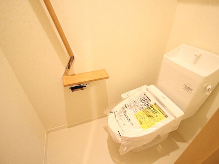 物件内観写真11　(トイレ)