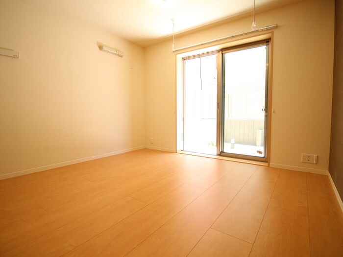 物件内観写真13　(居室)