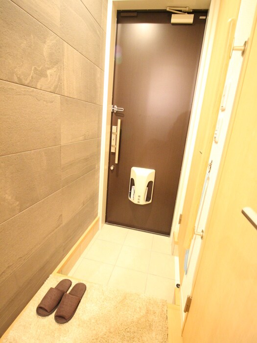 物件内観写真15　(玄関)