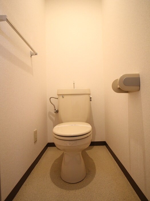 物件内観写真11　(トイレ)