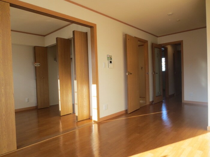 物件内観写真8　(居室)