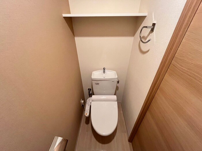 物件内観写真12　(トイレ)