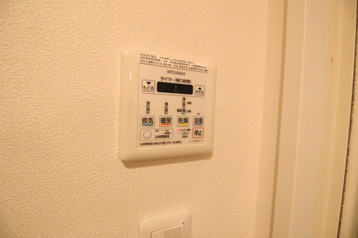 物件内観写真18　(廊下)