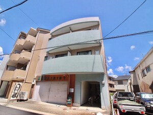 アイビ－Ｋａｗａｓｈｉｍａ外観写真