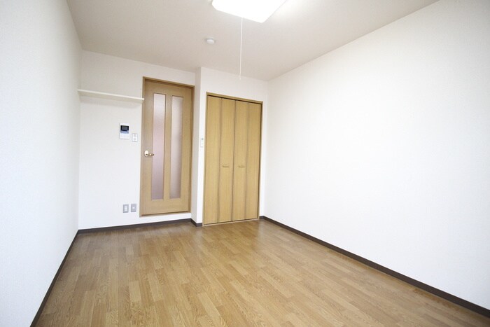 物件内観写真15　(居室)