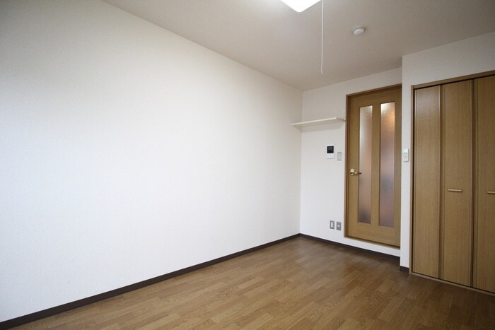物件内観写真18　(居室)
