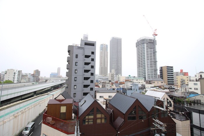 物件内観写真22　(室内からの展望)