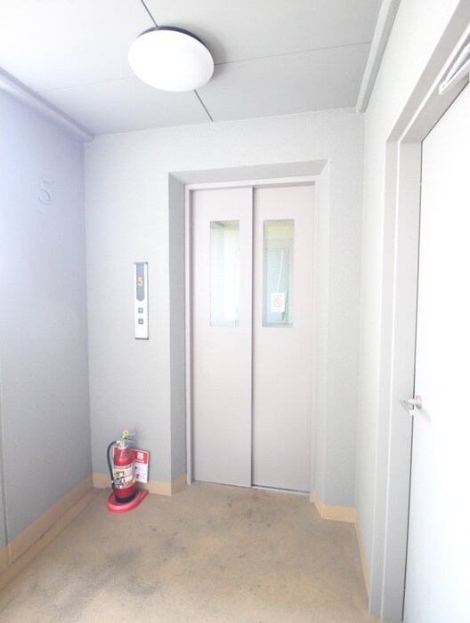 物件外観写真6　(建物設備)