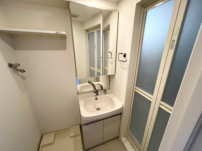 物件内観写真9　(洗面)