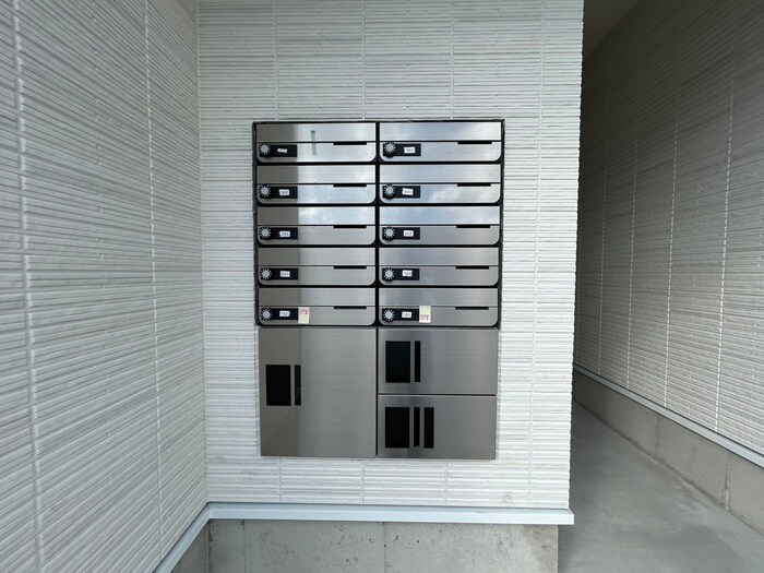 物件外観写真4　(建物設備)