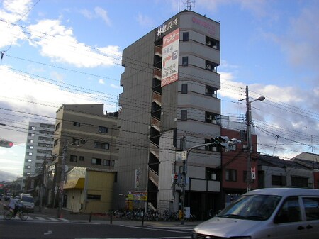 オ－ナ－ズマンション舎利寺外観写真