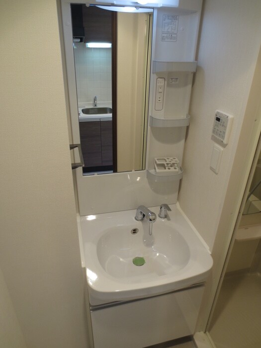 物件内観写真12　(洗面)