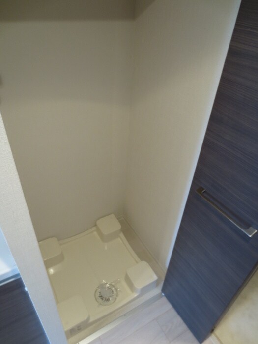 物件内観写真15　(洗濯機置場)