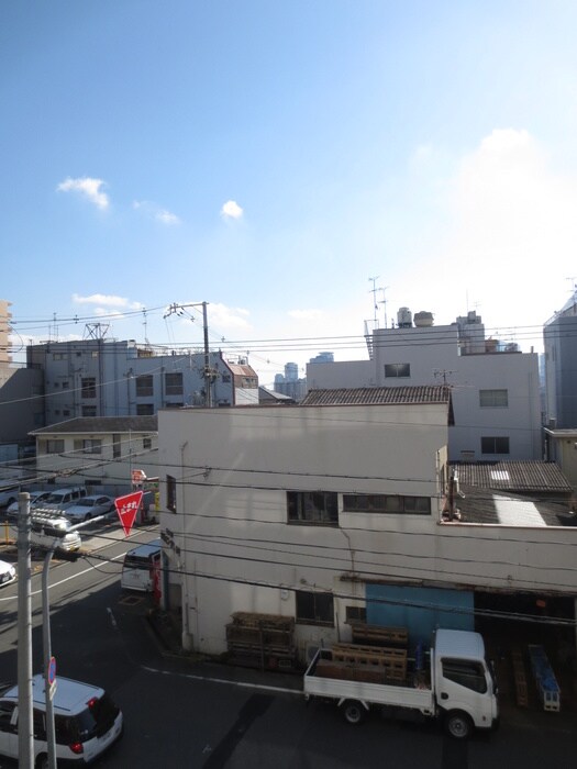 物件内観写真20　(室内からの展望)