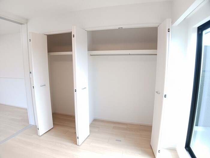物件内観写真6　(収納)