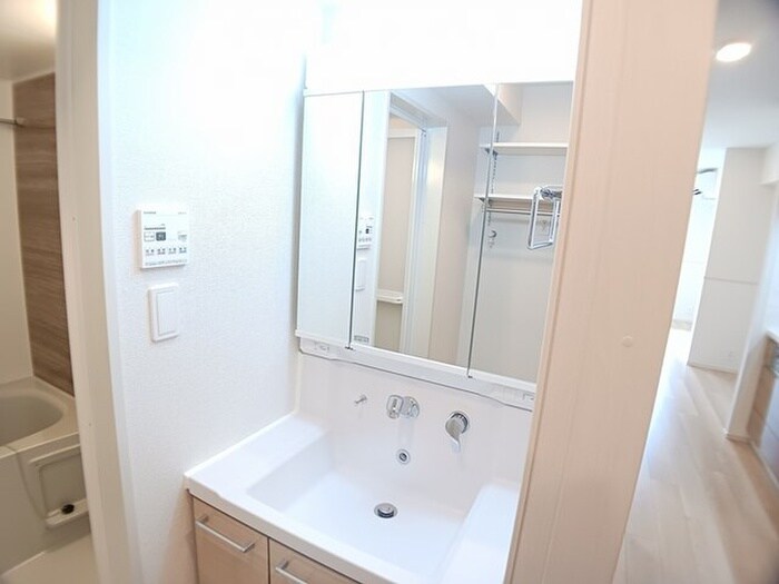 物件内観写真9　(洗面)