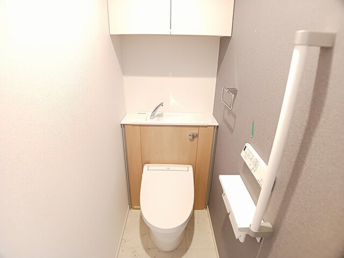 物件内観写真10　(トイレ)